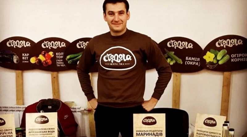 Предприниматель из Первомайска успешно продает за рубеж консервированный борщ