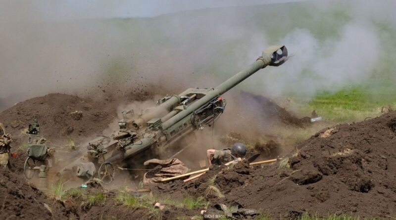 На Николаевском направлении враг развертывает ствольную и реактивную артиллерию, - Генштаб