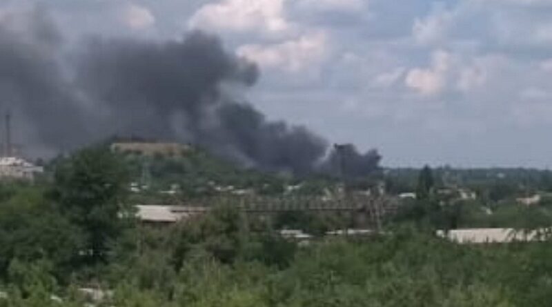 В окупованому Лисичанську вибухнула колишня будівля СБУ - загинуло близько 100 окупантів