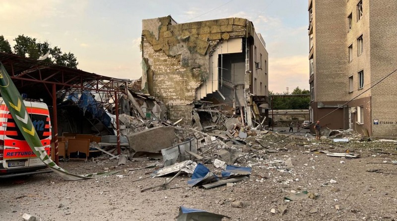 Після нічного обстрілу 22 багатоквартирні будинки та десятки приватних будинків постраждали в Миколаєві