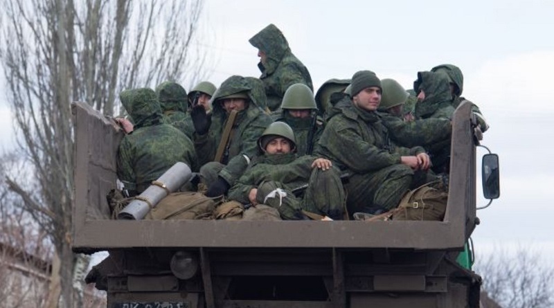 Група окупантів кинула позиції під Волновахою і втекла у бік РФ, - Андрющенко