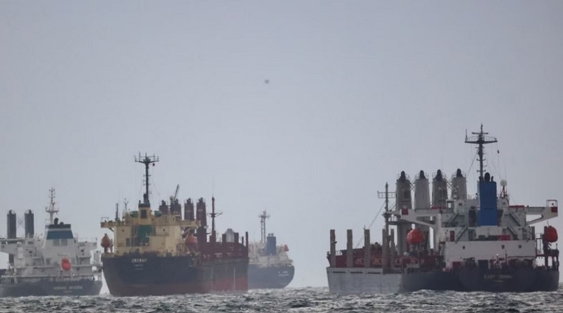 Україна конвоюватиме кораблі, які йтимуть «зерновим коридором» - Зеленський